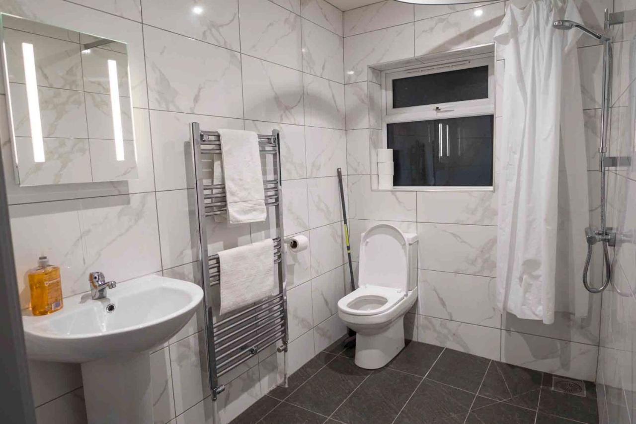 White Hall Portrush Eksteriør billede